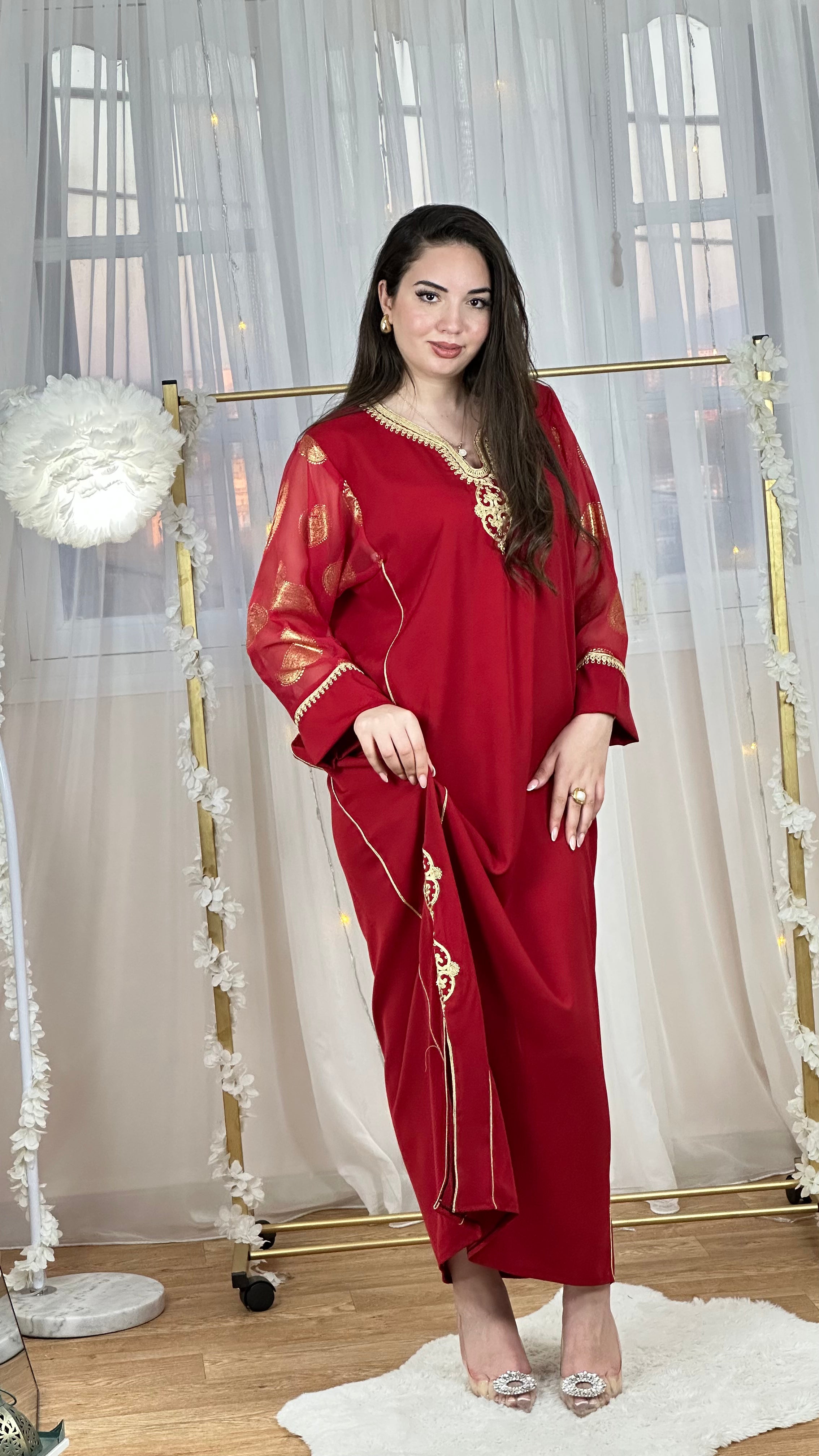 Robe Royale en Crêpe Brodé